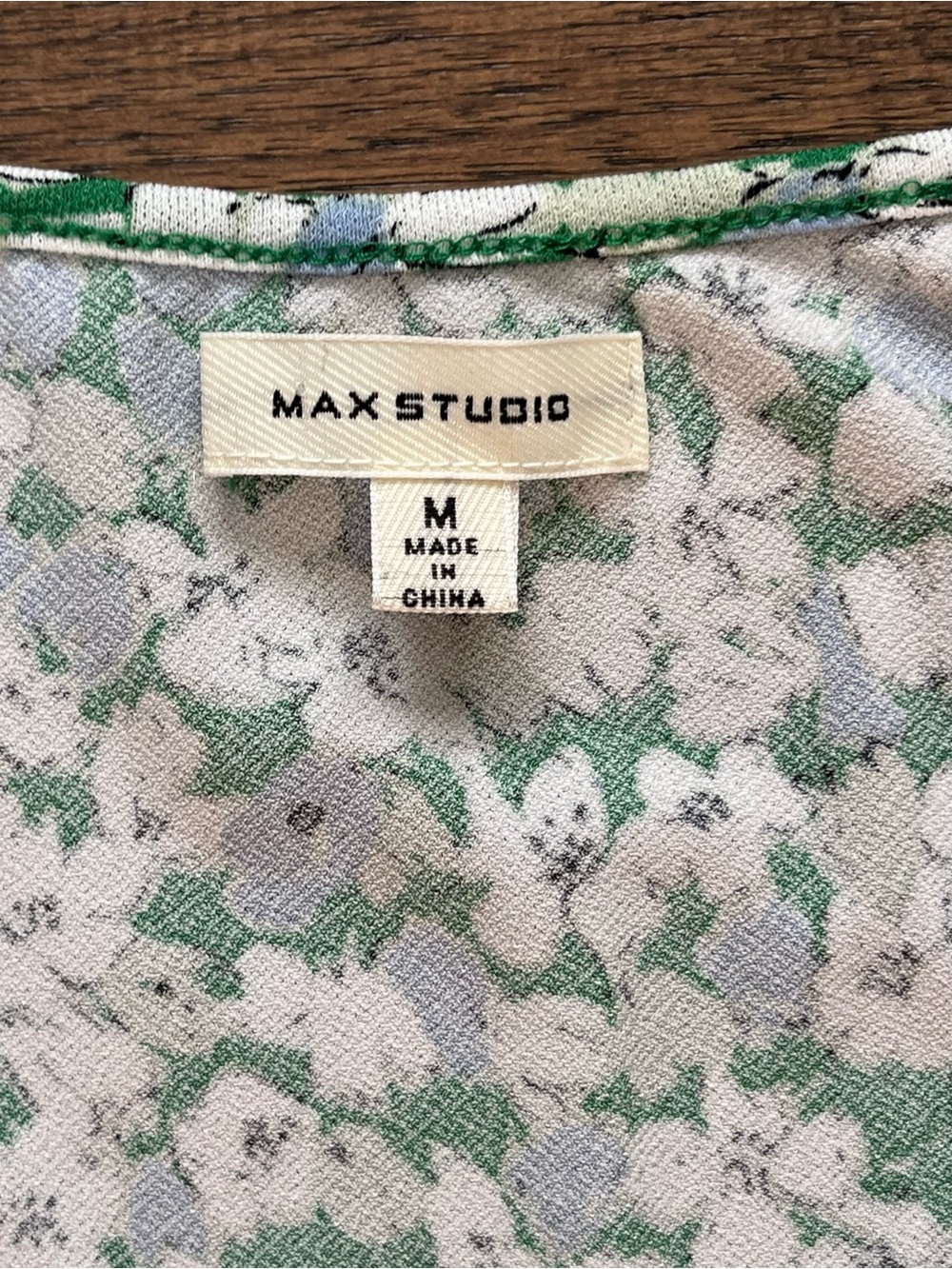MAX STUDIO Green Floral Flutter Sleeve Tiered Dress Medium - Picture 11 of 13